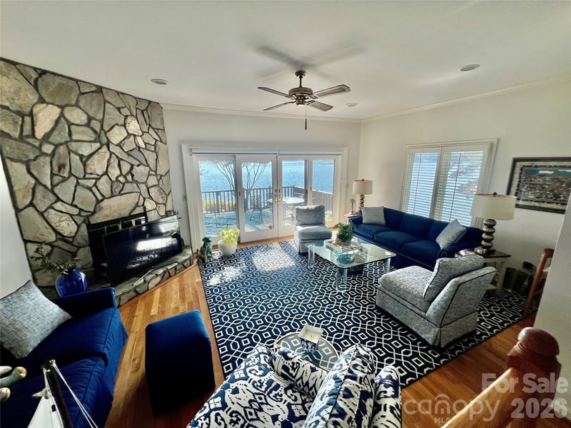 4585 Ina Ln, Sherrills Ford, NC 28673