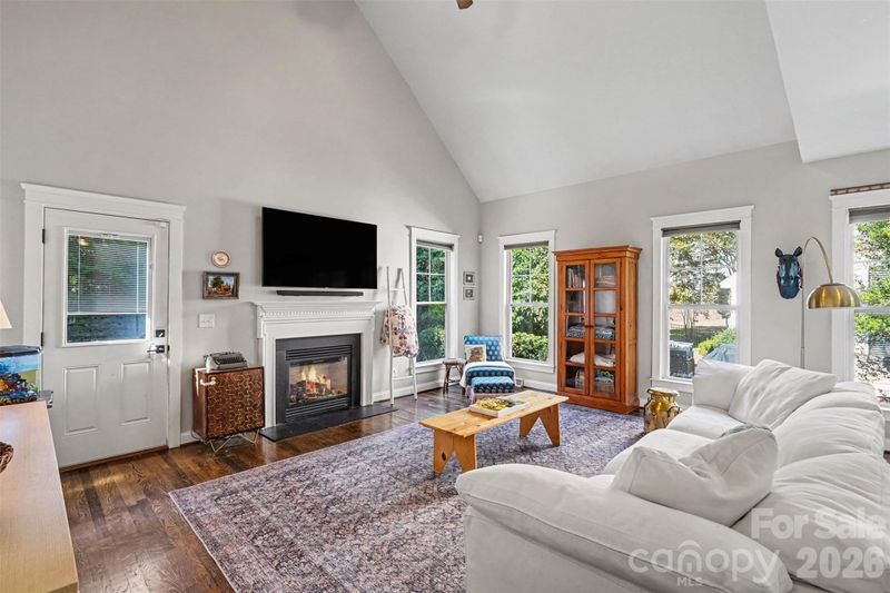 5809 Mantario Dr, Charlotte, NC 28269
