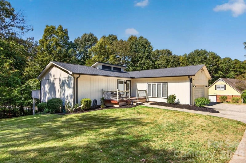 16 Cove Creek Pl SE, Concord, NC 28025