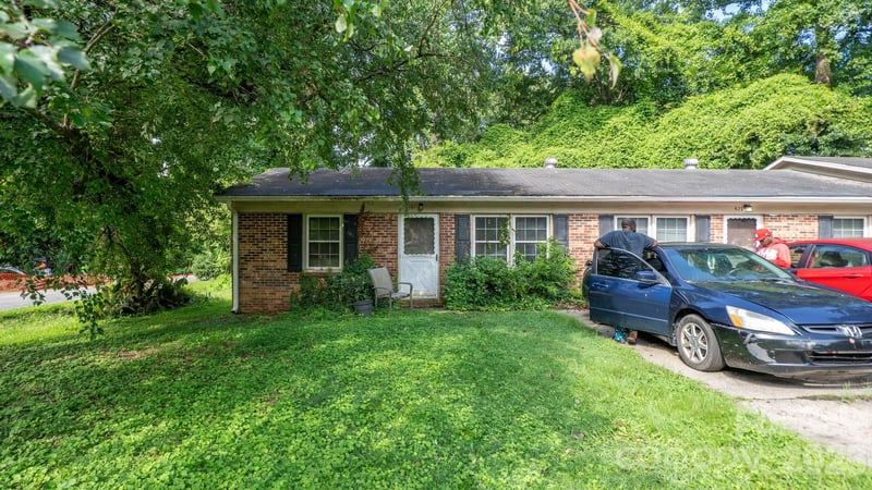 423 N Carpenter St, Gastonia, NC 28054