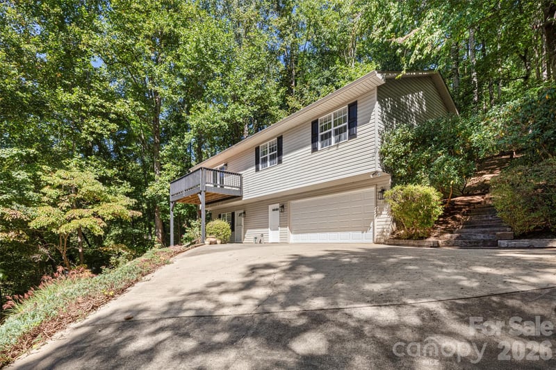 39 Mountain Site Ln, Asheville, NC 28803