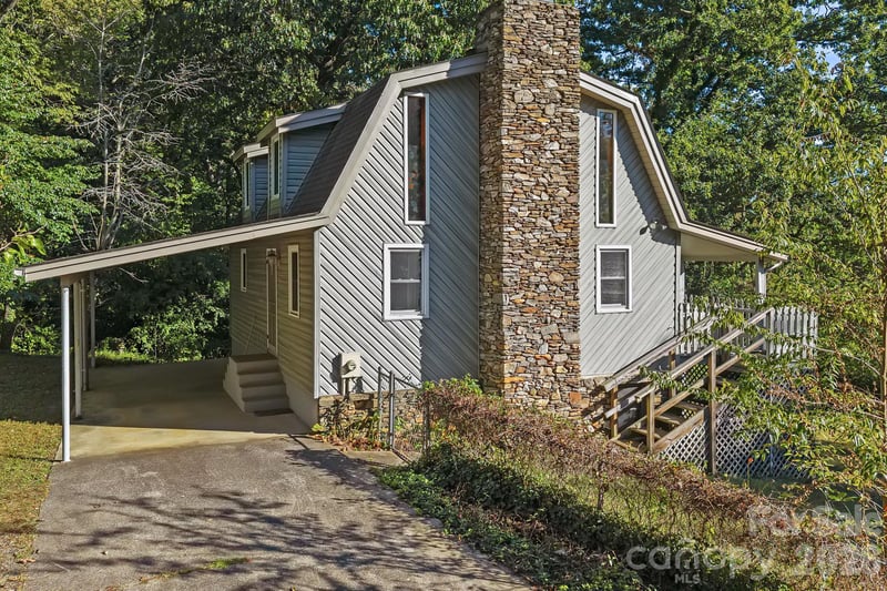 88 Bull Mountain Rd, Asheville, NC 28805