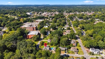 625 E Park Dr, Lincolnton, NC 28092