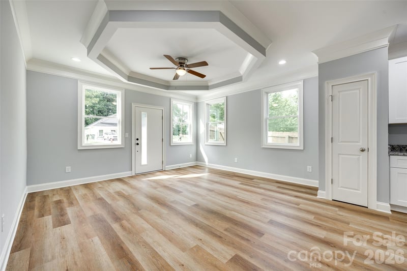 500 Dawn Cir, Charlotte, NC 28213