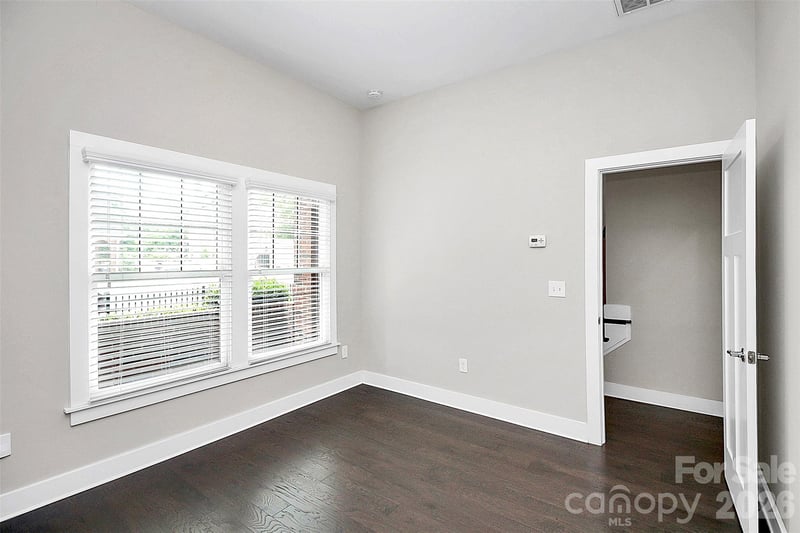 1420 W 4th St, Charlotte, NC 28208