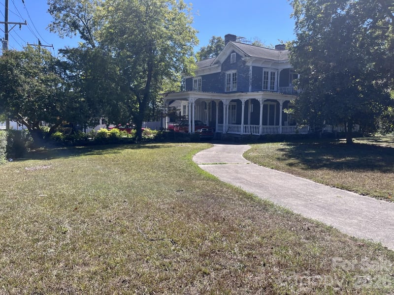 121 York St, Chester, SC 29706