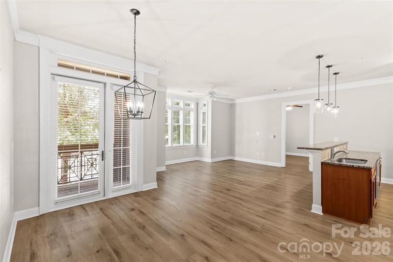 2810 Selwyn Ave #209, Charlotte, NC 28209