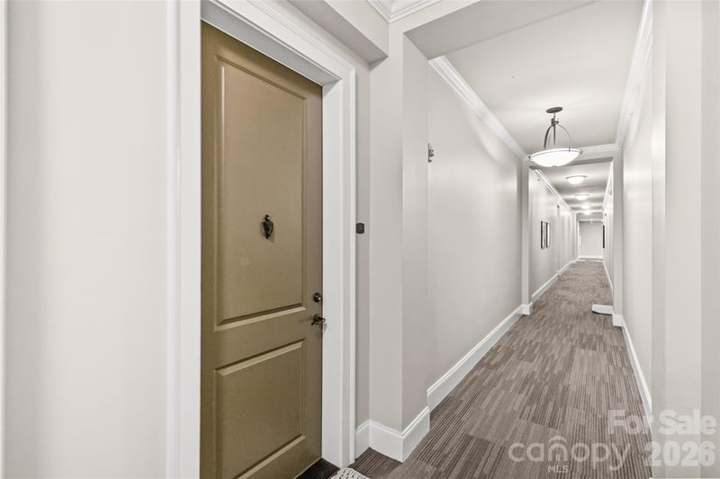 2810 Selwyn Ave #209, Charlotte, NC 28209