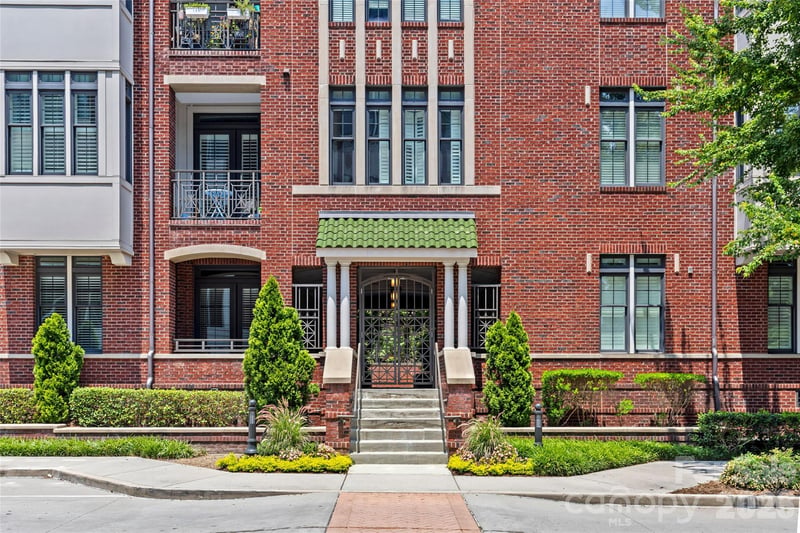 2810 Selwyn Ave #209, Charlotte, NC 28209