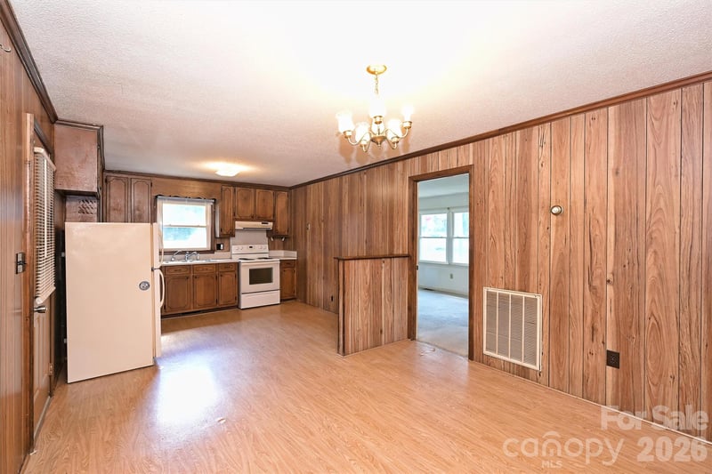535 S Little Texas Rd, Kannapolis, NC 28083