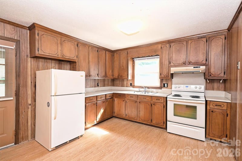 535 S Little Texas Rd, Kannapolis, NC 28083