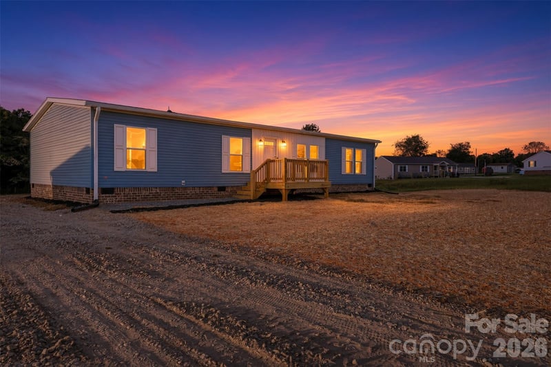 130 Speaks Rd, Olin, NC 28660