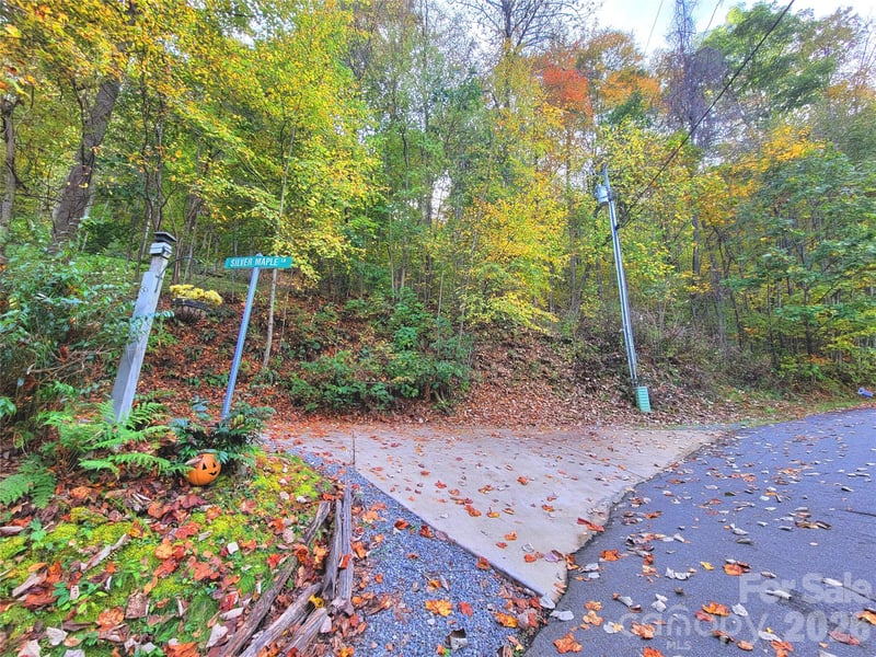 200 Village Ln #3A, Waynesville, NC 28786