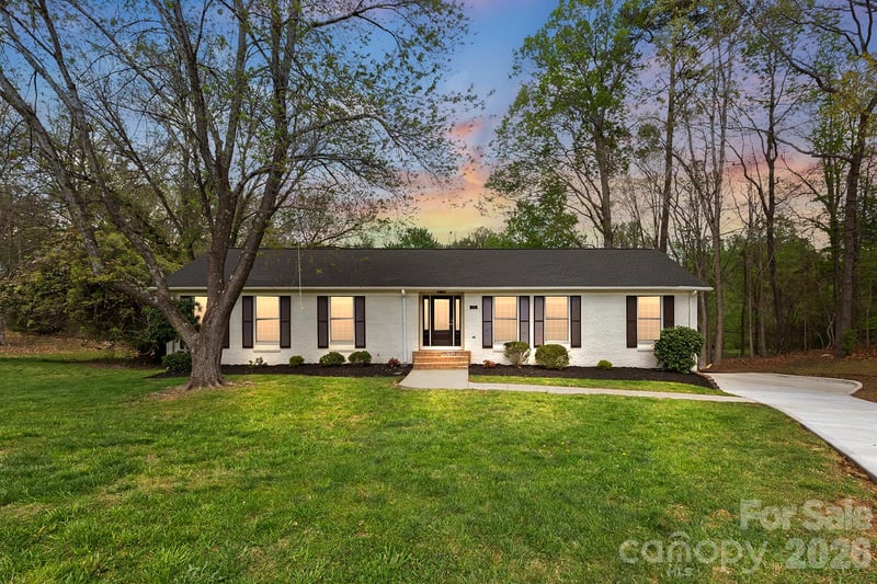 100 Chadmore Dr #17, Charlotte, NC 28270