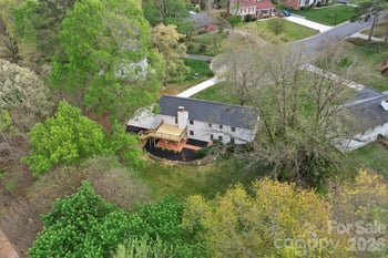 100 Chadmore Dr, Charlotte, NC 28270
