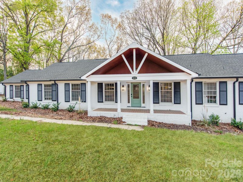 1632 Burtonwood Cir, Charlotte, NC 28212