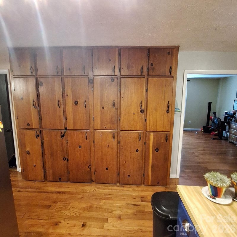 173 Pinecrest Dr, Alexander, NC 28701