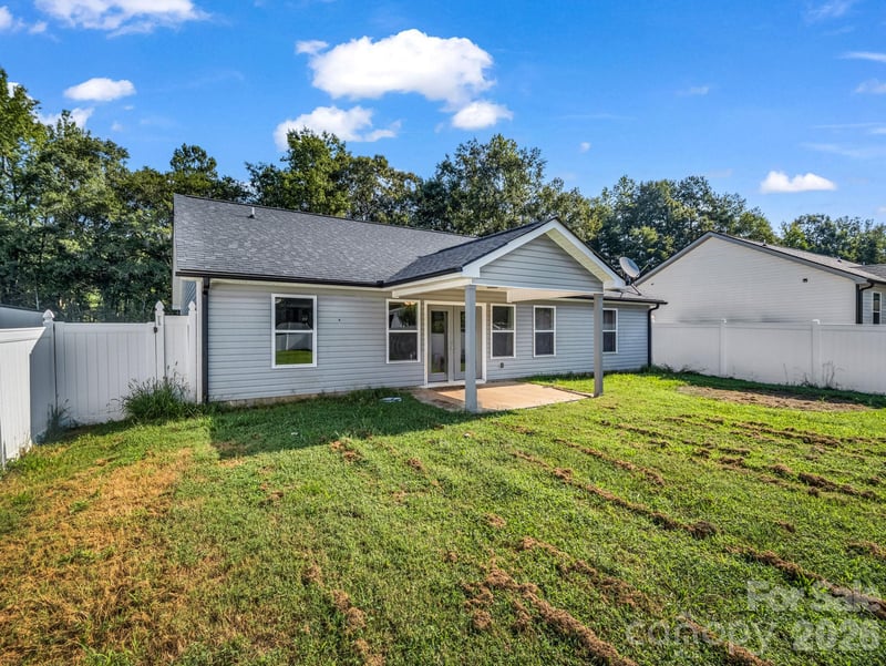236 Scruggs Rd #9, Gaffney, SC 29341
