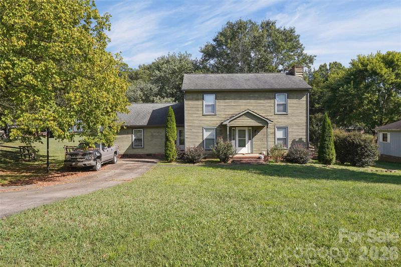 204 Hughey Dr, Gastonia, NC 28056