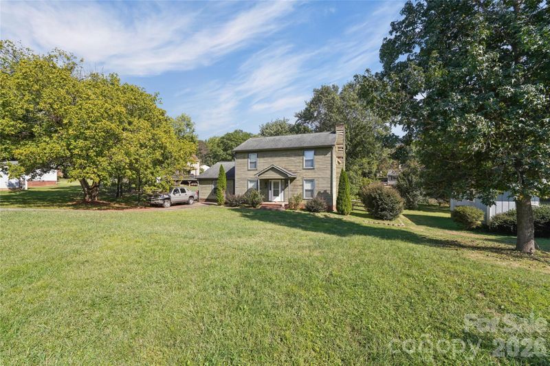 204 Hughey Dr, Gastonia, NC 28056