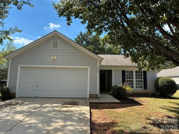 5305 Starflower Dr, Charlotte, NC 28215