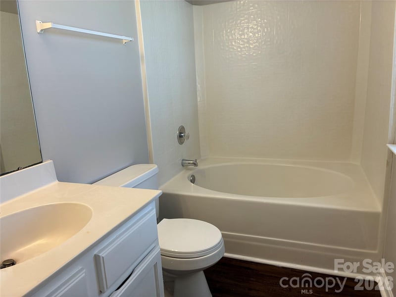 5305 Starflower Dr, Charlotte, NC 28215