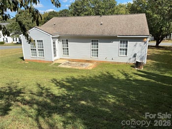 5305 Starflower Dr, Charlotte, NC 28215