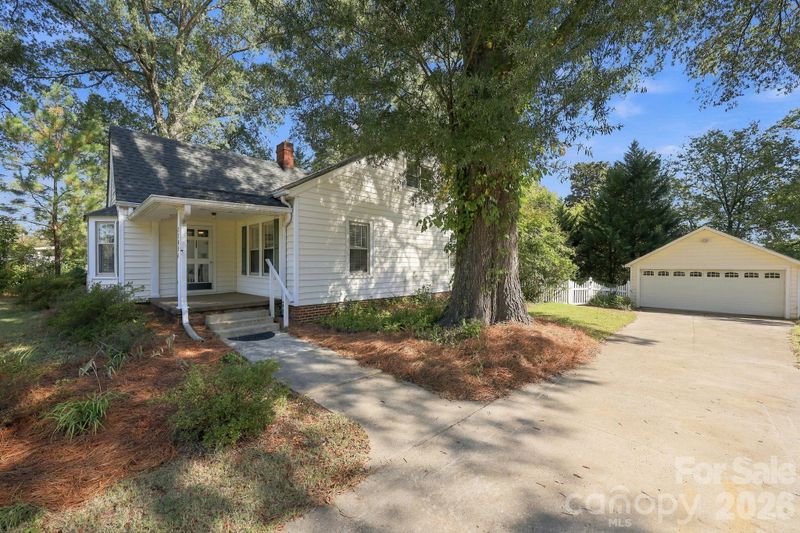 2205 Pennsylvania Ave, Kannapolis, NC 28083