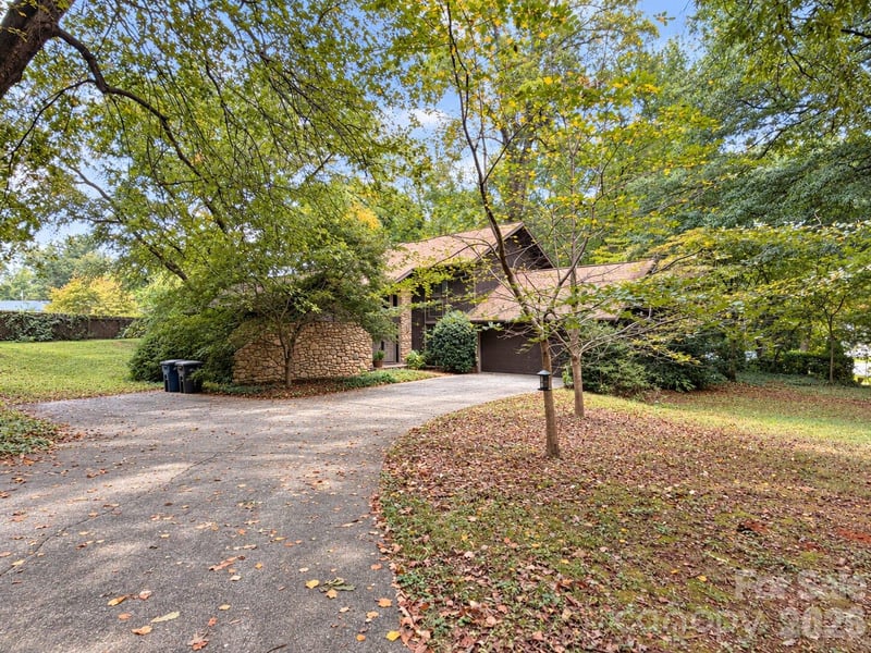 621 Georgia Ave, Statesville, NC 28677