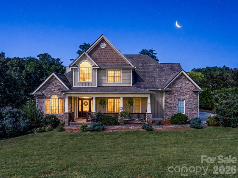 61 Mountain Shadows Dr, Leicester, NC 28748