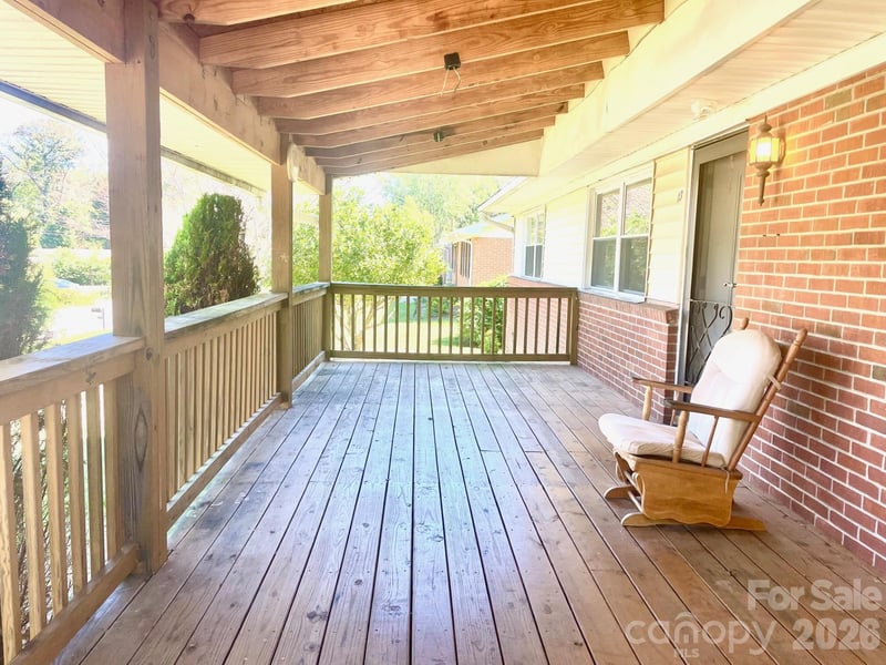 13 Looking Glass Ln, Asheville, NC 28805