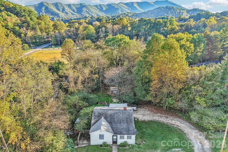 1991 - 1993 Plott Creek Rd, Waynesville, NC 28786