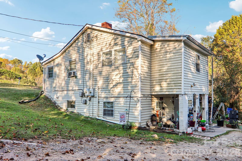 1991 - 1993 Plott Creek Rd, Waynesville, NC 28786