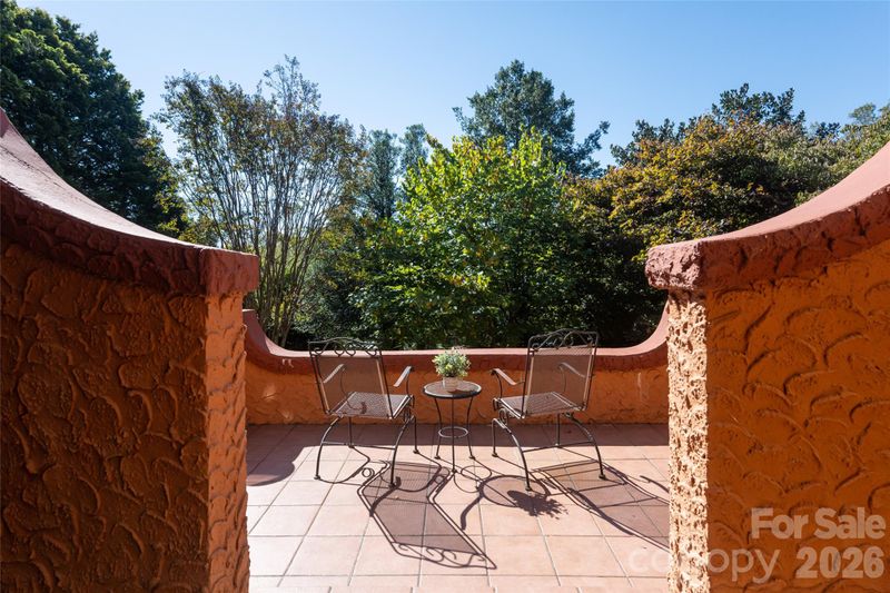 26 Sheridan Rd, Asheville, NC 28803