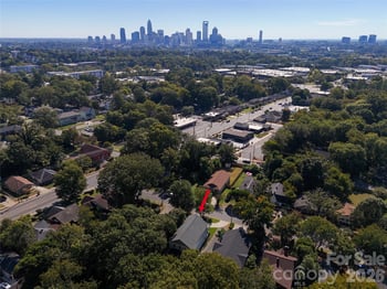 1216 Effingham Rd, Charlotte, NC 28208