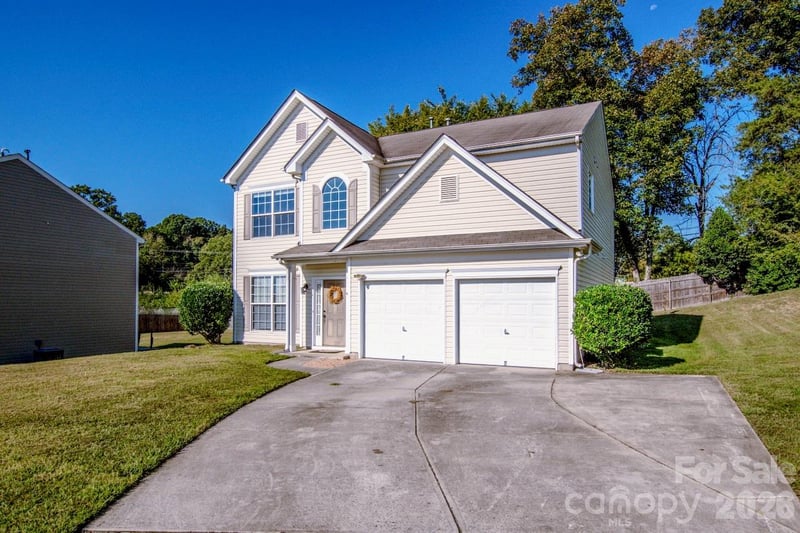 5924 Barefoot Ln, Concord, NC 28025