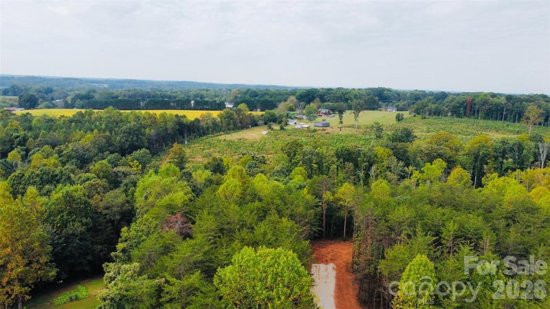 3542 Vilas Dr #1, Claremont, NC 28610