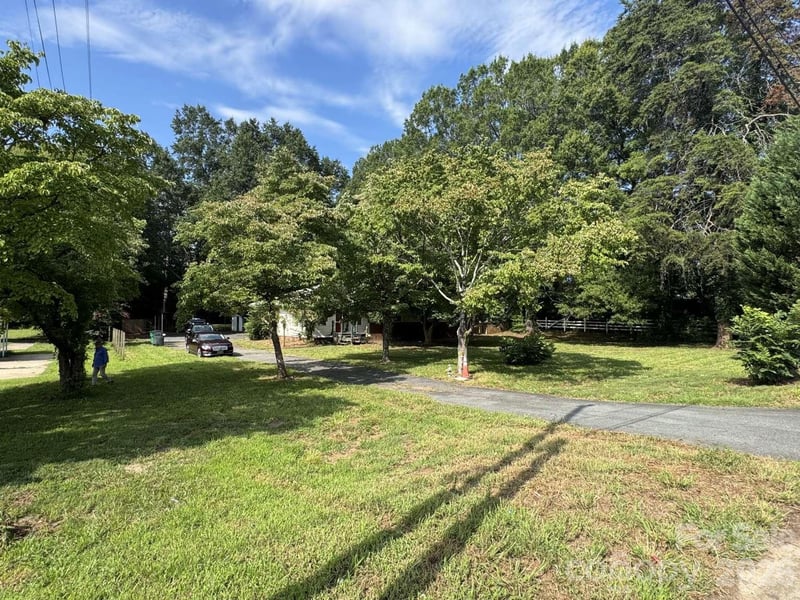 7214 Lawyers Rd, Charlotte, NC 28227
