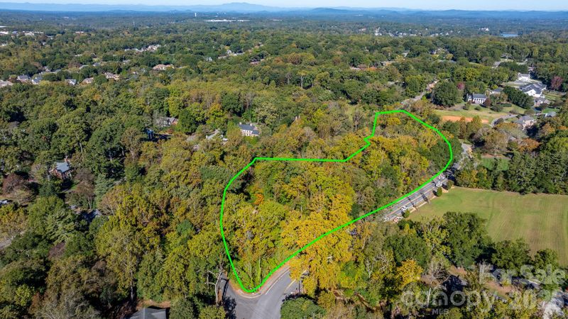 00 6th St NW, Hickory, NC 28601
