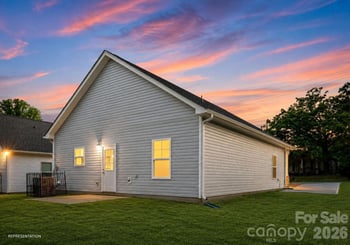 5536 Howard St, Charlotte, NC 28269