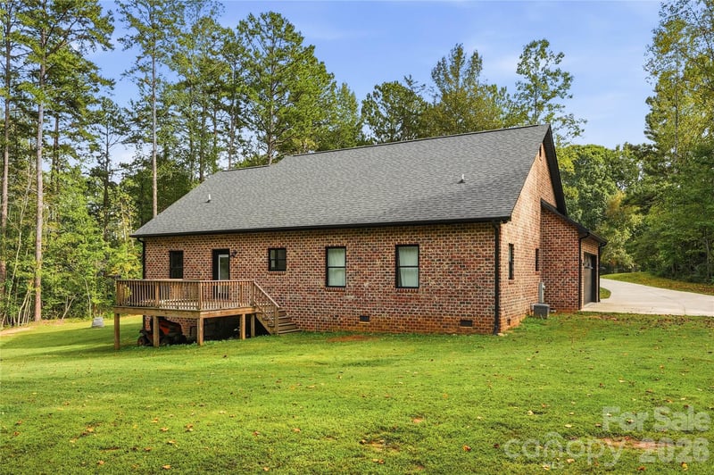 5615 Lou Ln, Iron Station, NC 28080