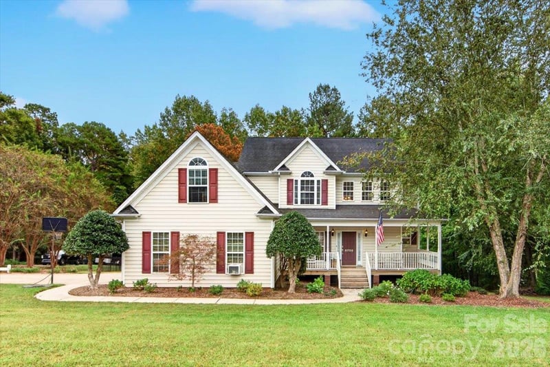 8705 Dartmoor Pl, Charlotte, NC 28227