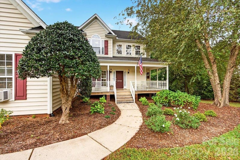 8705 Dartmoor Pl, Charlotte, NC 28227