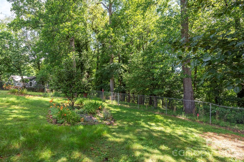30 and 34 Harnett St, Asheville, NC 28806