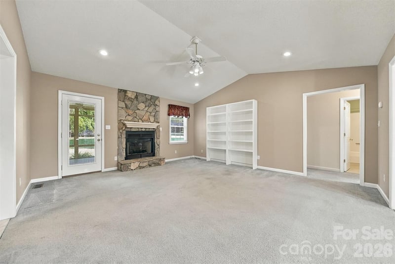 1119 Edgefield Ln, Newton, NC 28658