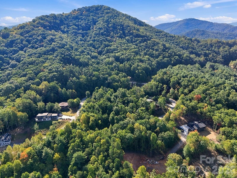 74 Balsamwood Rd, Leicester, NC 28748