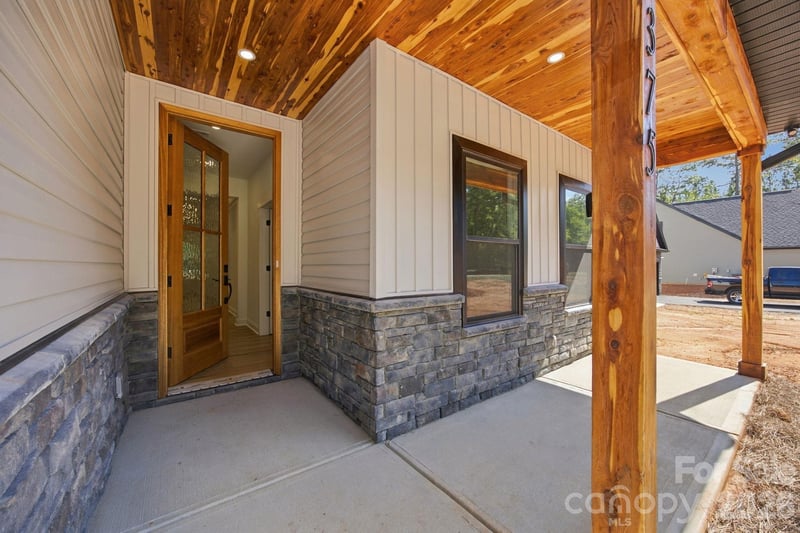 375 Lake Farm Dr, Salisbury, NC 28146