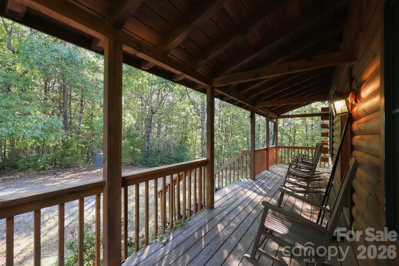 418 Piney Creek Dr, Lake Lure, NC 28746
