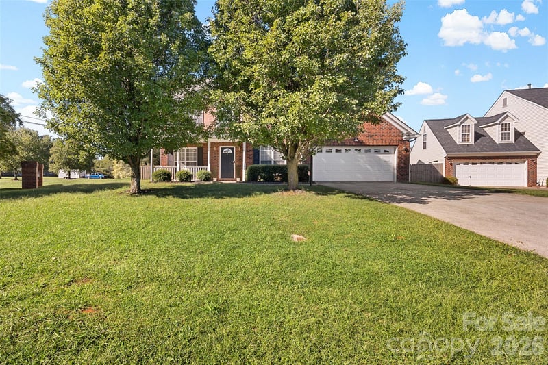 156 Rusty Nail Dr, Mooresville, NC 28115