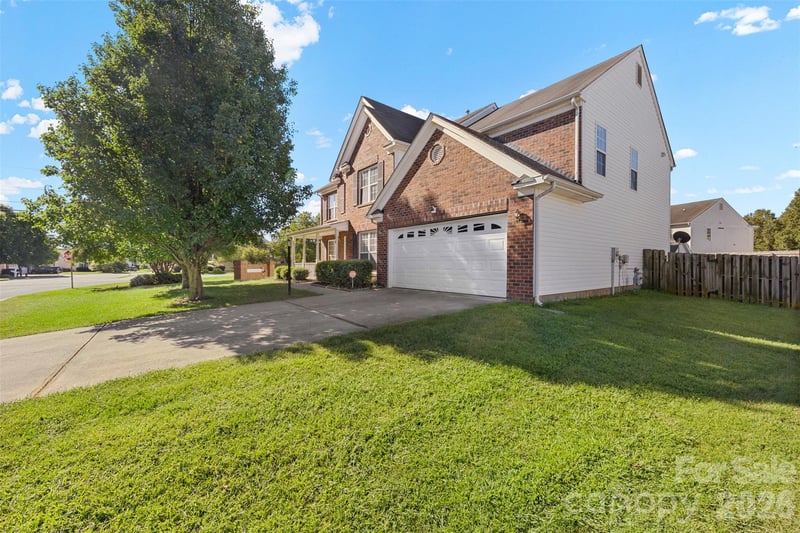 156 Rusty Nail Dr, Mooresville, NC 28115
